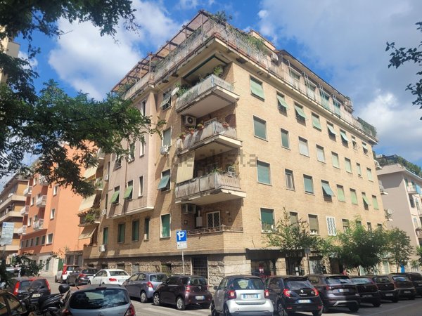 appartamento in vendita a Roma in zona Nomentano