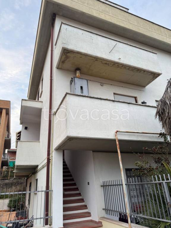 appartamento in vendita a Roma in zona Casalotti