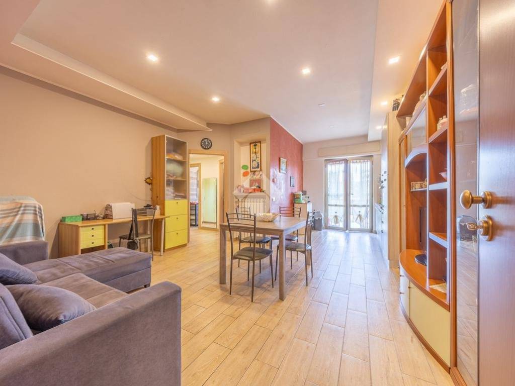 appartamento in vendita a Roma in zona Borghesiana