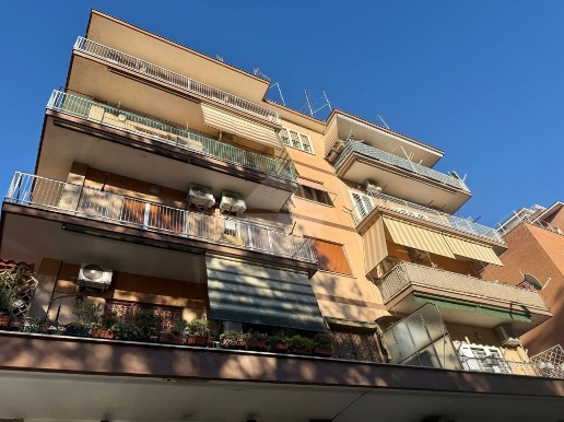 appartamento in vendita a Roma in zona Gianicolense
