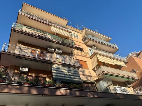 appartamento in vendita a Roma in zona Gianicolense