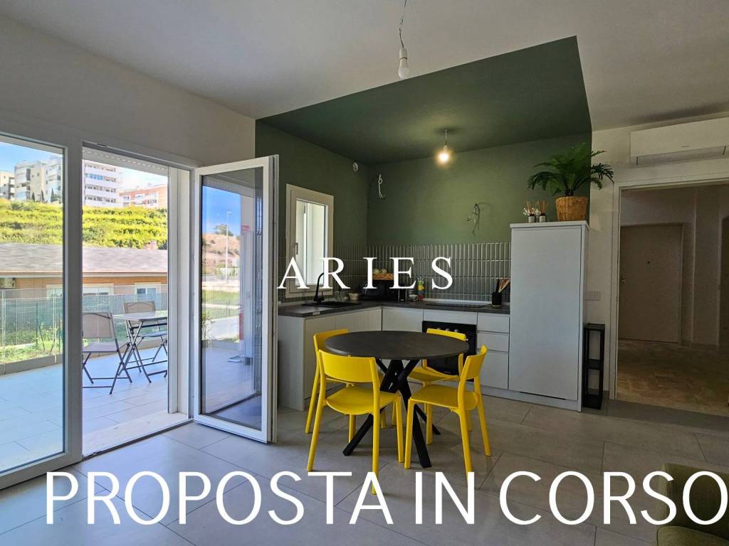 appartamento in vendita a Roma in zona Ostia