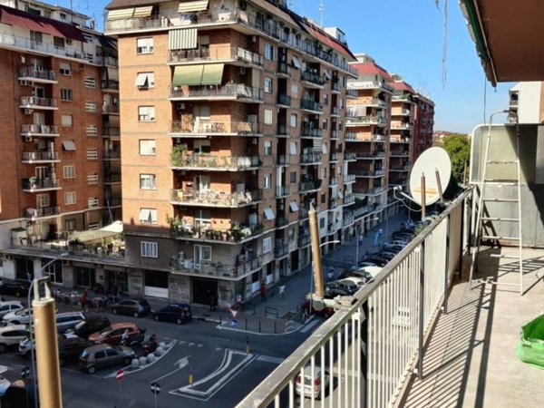 appartamento in vendita a Roma in zona Don Bosco