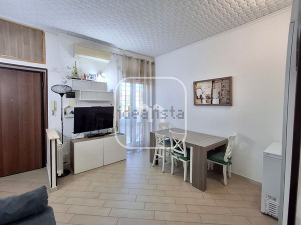 appartamento in vendita a Roma in zona Osteria del Curato