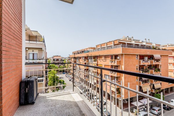 appartamento in vendita a Roma in zona Ostia