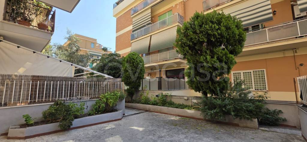 appartamento in vendita a Roma in zona La Pisana