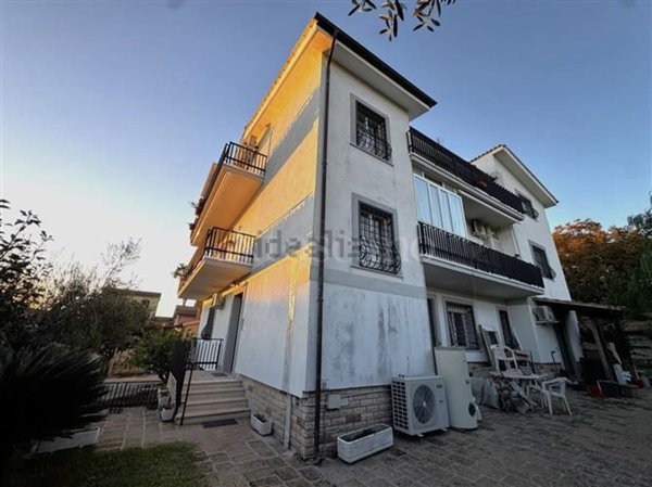 appartamento in vendita a Roma in zona Cesano