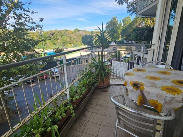 appartamento in vendita a Roma in zona Gianicolense