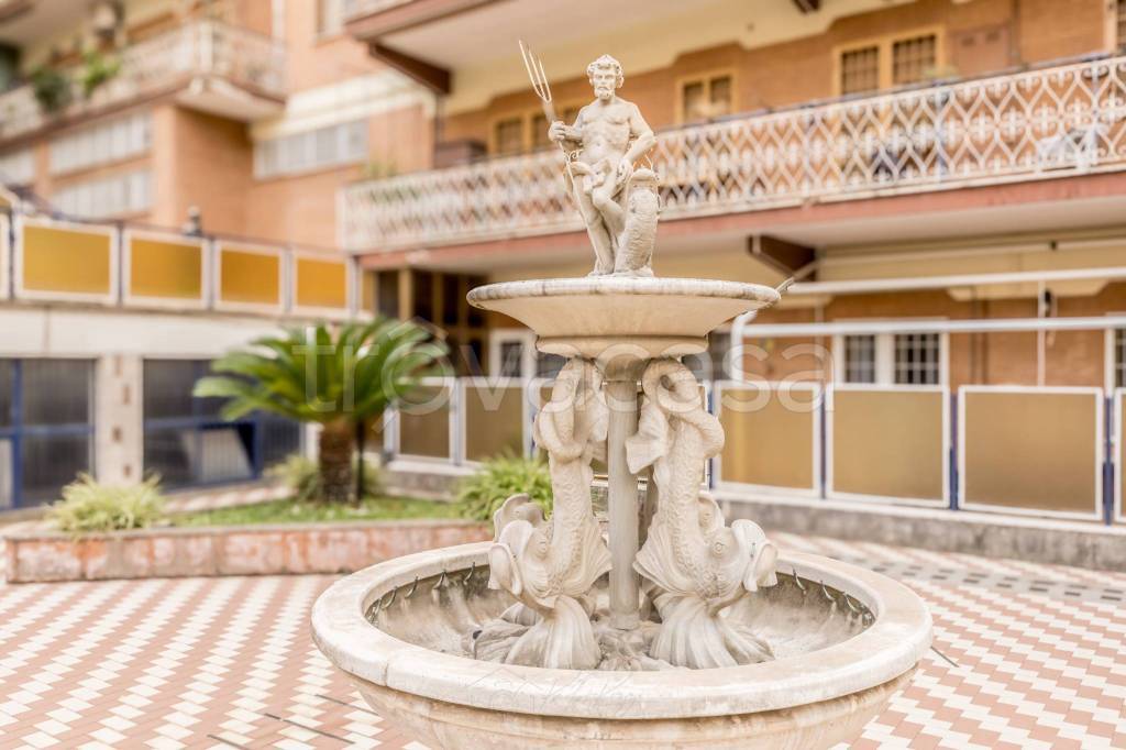 appartamento in vendita a Roma in zona Prenestino-Labicano