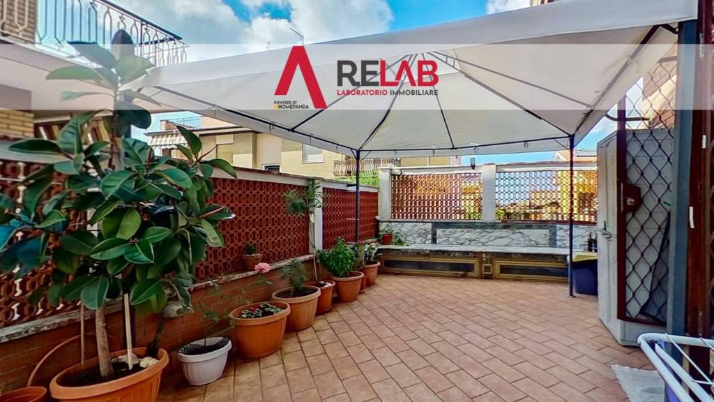 appartamento in vendita a Roma in zona Acilia