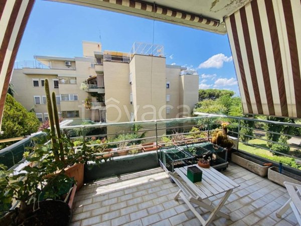 appartamento in vendita a Roma in zona Corviale