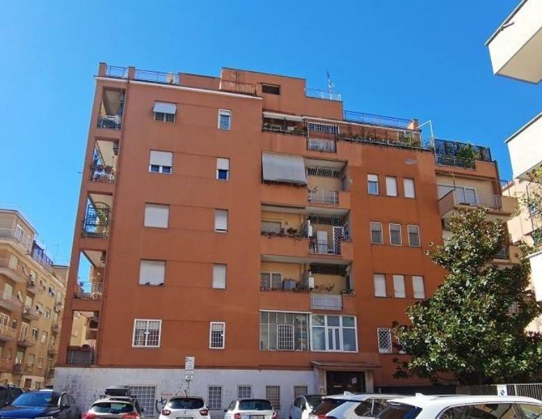 appartamento in vendita a Roma in zona Monte Sacro/Talenti