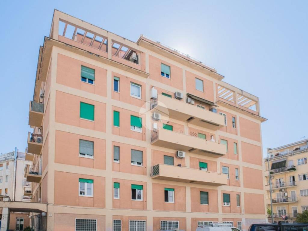 appartamento in vendita a Roma in zona Gianicolense