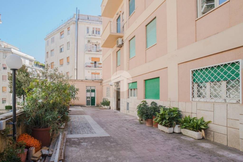 appartamento in vendita a Roma in zona Gianicolense