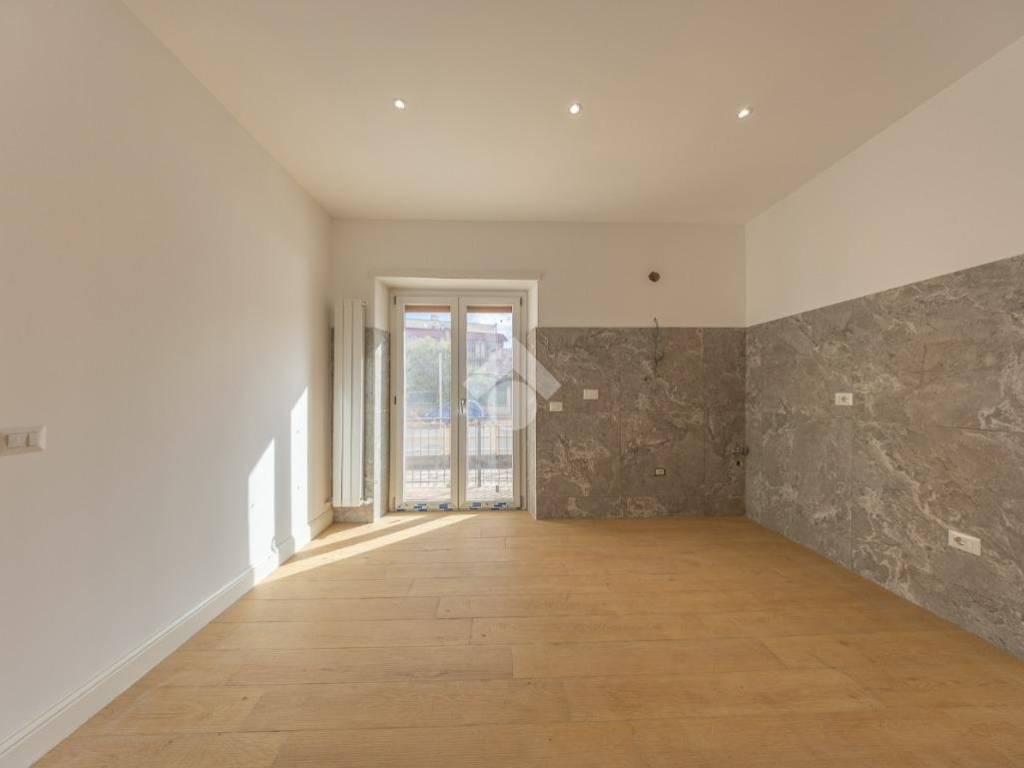 appartamento in vendita a Roma in zona Torre Angela