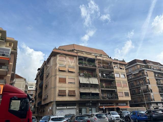 appartamento in vendita a Roma in zona Monte Sacro/Talenti