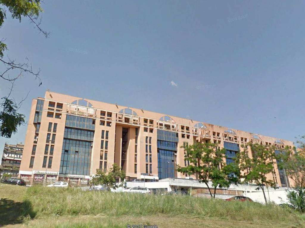 ufficio in vendita a Roma in zona Alessandrino