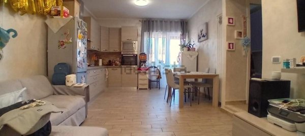 appartamento in vendita a Roma in zona Torre Angela