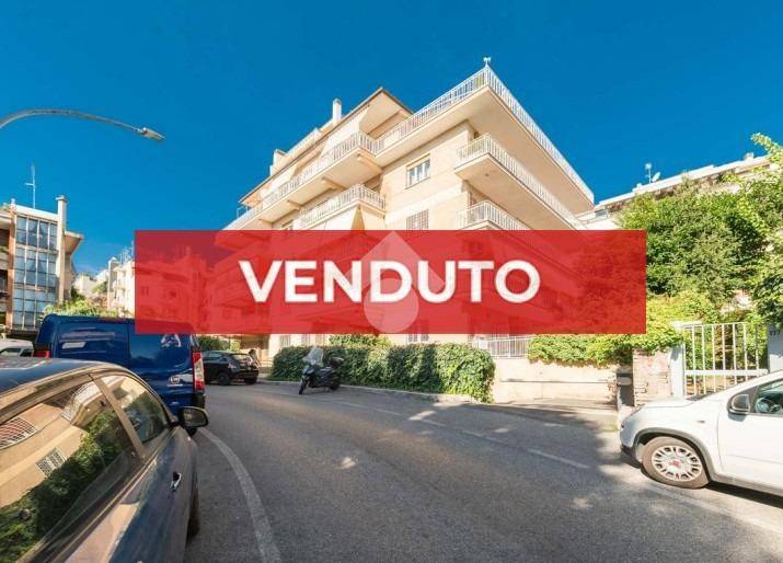 appartamento in vendita a Roma