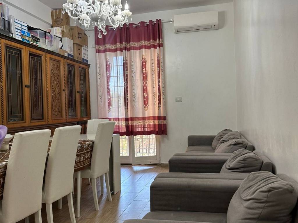 appartamento in vendita a Roma in zona Appio Claudio