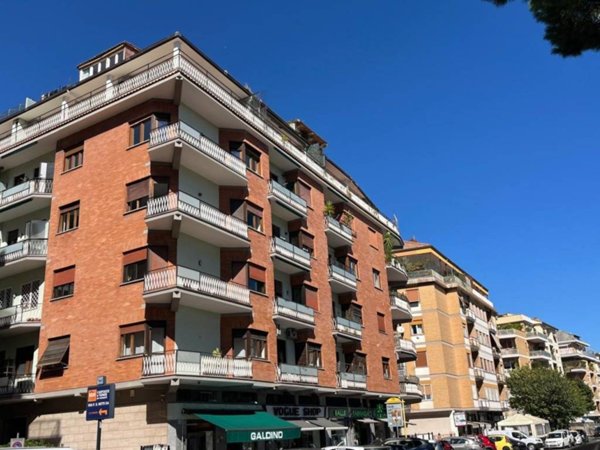 appartamento in vendita a Roma in zona Della Vittoria