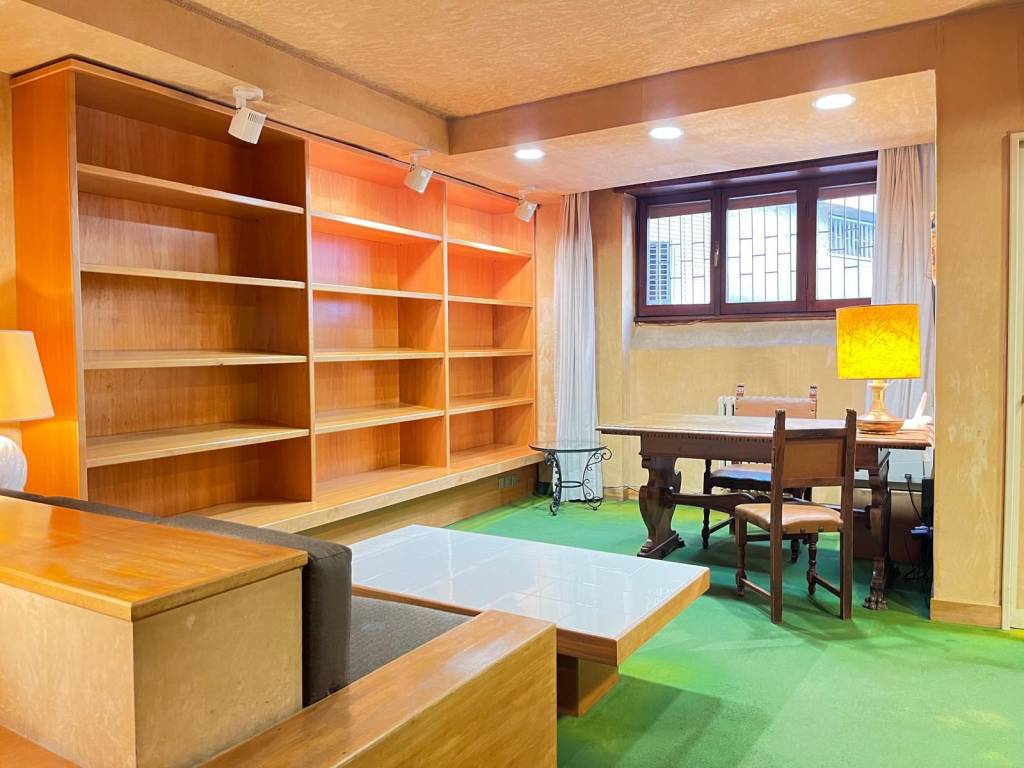 appartamento in vendita a Roma in zona Della Vittoria