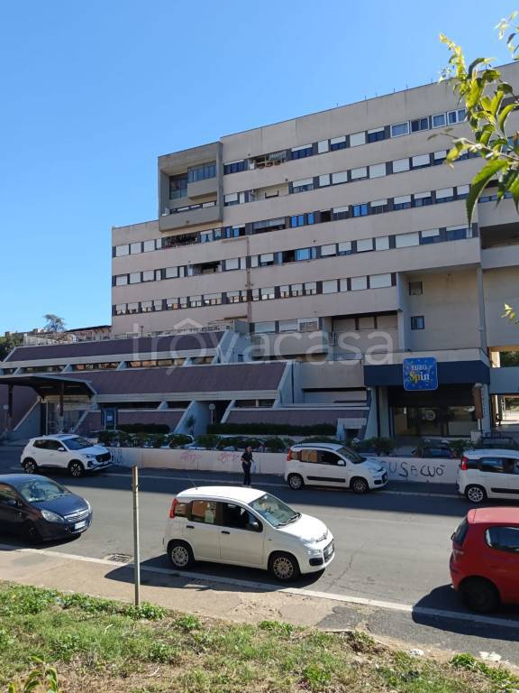 appartamento in vendita a Roma in zona Spinaceto