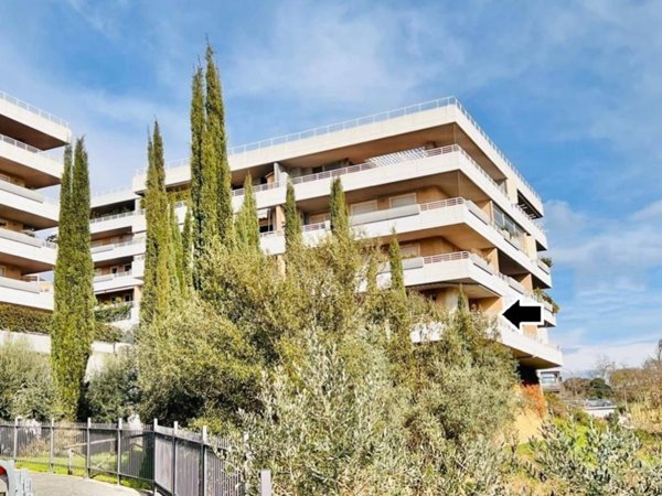 appartamento in vendita a Roma in zona Sette Bagni