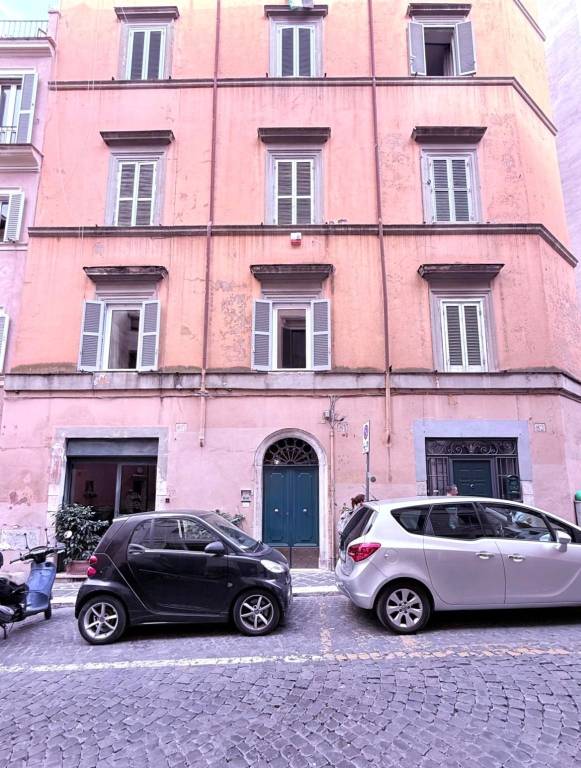 appartamento in vendita a Roma in zona Rione di Ponte