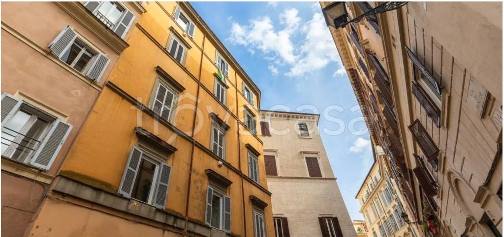 appartamento in vendita a Roma in zona Rione di Ponte
