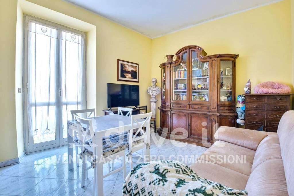 appartamento in vendita a Roma in zona Appio Latino