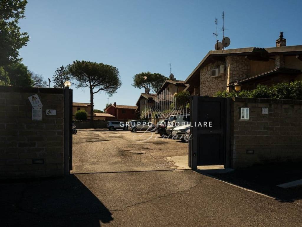 appartamento in vendita a Roma in zona Massimina/Casal Lumbroso