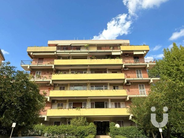 appartamento in vendita a Roma in zona Ardeatino
