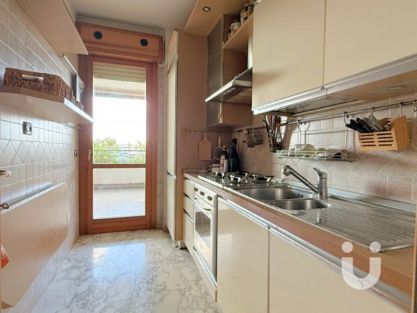 appartamento in vendita a Roma in zona Torrino