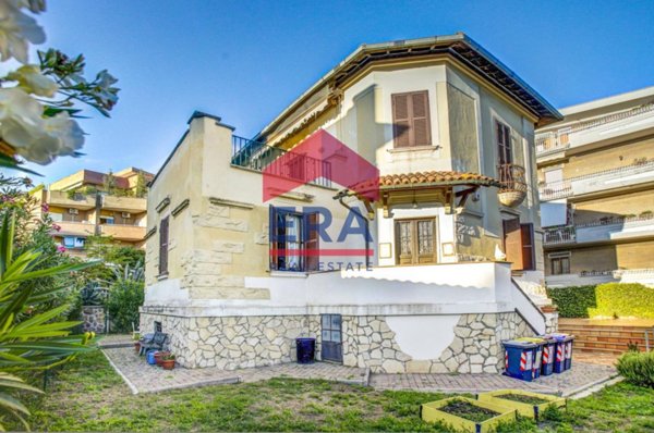 casa indipendente in vendita a Roma in zona Monte Sacro/Talenti