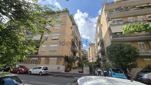 appartamento in vendita a Roma in zona Tor di Quinto
