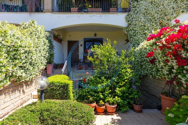 esavano in vendita a Roma in zona Mezzocammino