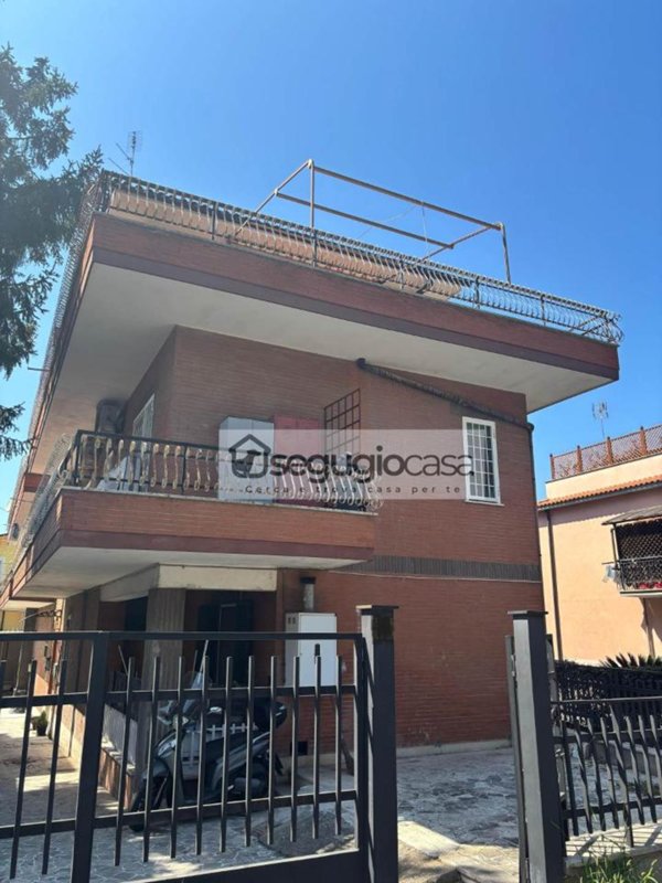 appartamento in vendita a Roma in zona Tor di Quinto