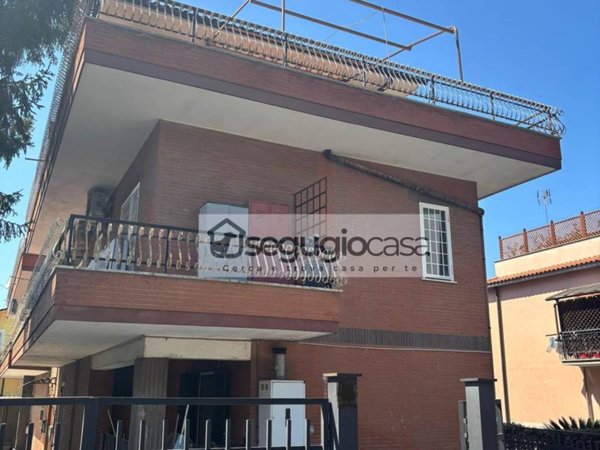 appartamento in vendita a Roma in zona Tor di Quinto