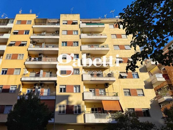 appartamento in vendita a Roma in zona Collatino