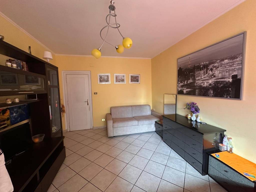 appartamento in vendita a Roma in zona Don Bosco