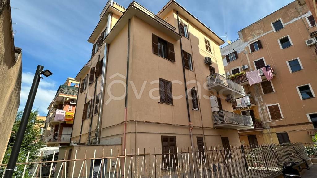 appartamento in vendita a Roma in zona Prenestino-Centocelle