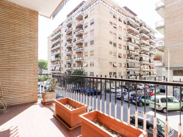 appartamento in vendita a Roma in zona Prenestino-Labicano