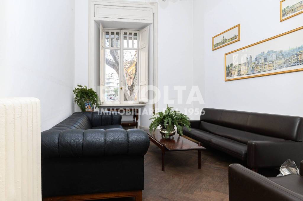 ufficio in vendita a Roma in zona Della Vittoria