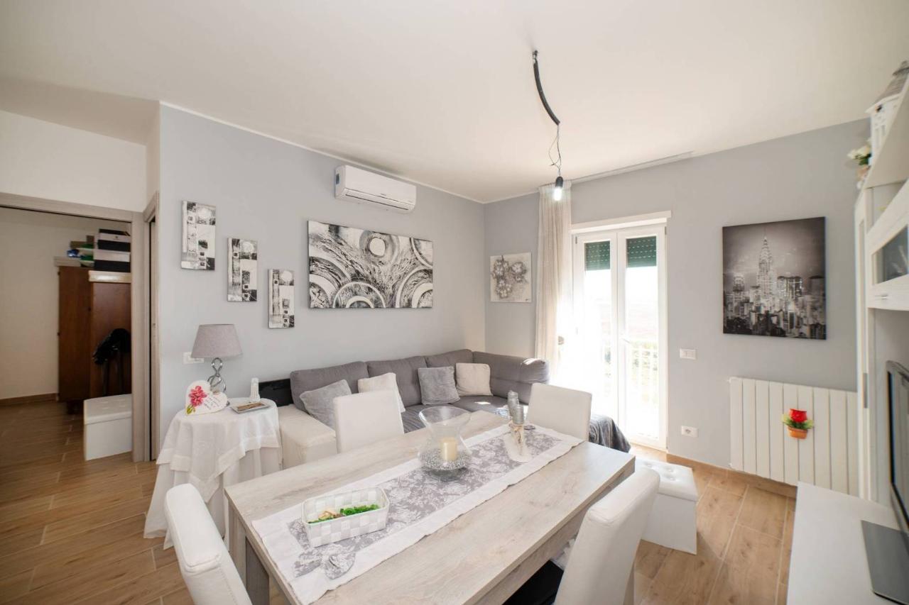 appartamento in vendita a Roma in zona Prenestino-Centocelle