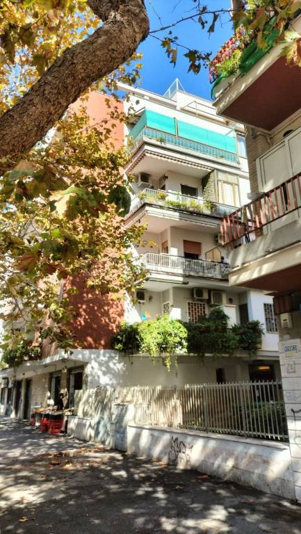 appartamento in vendita a Roma in zona Ostia