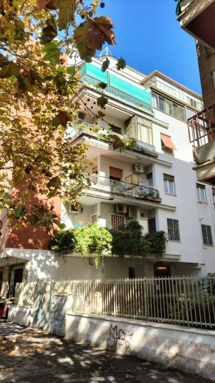 appartamento in vendita a Roma in zona Ostia