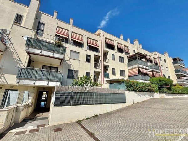 appartamento in vendita a Roma in zona Ponte di Nona