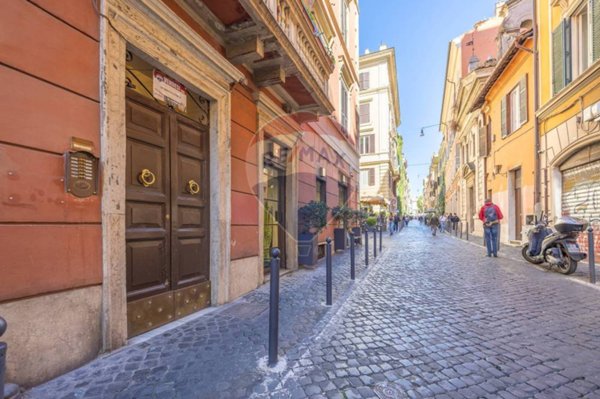 appartamento in vendita a Roma in zona Rione Monti/Campitelli