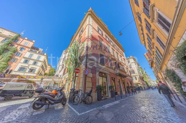 appartamento in vendita a Roma in zona Rione Monti/Campitelli
